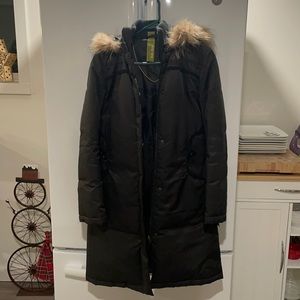 Perfect fitting black winter jacket